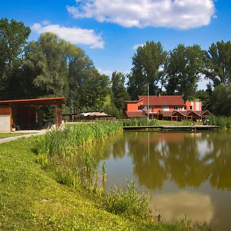 Amfik Bukovina 3* Popovice (Zlin)